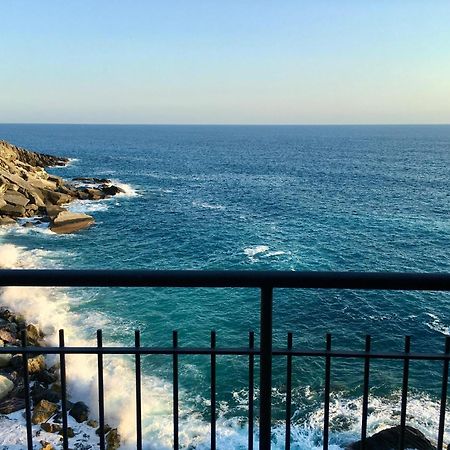 ヴェルナッツァCarattino 12 Idyllic Seafront Retreatアパートメント エクステリア 写真