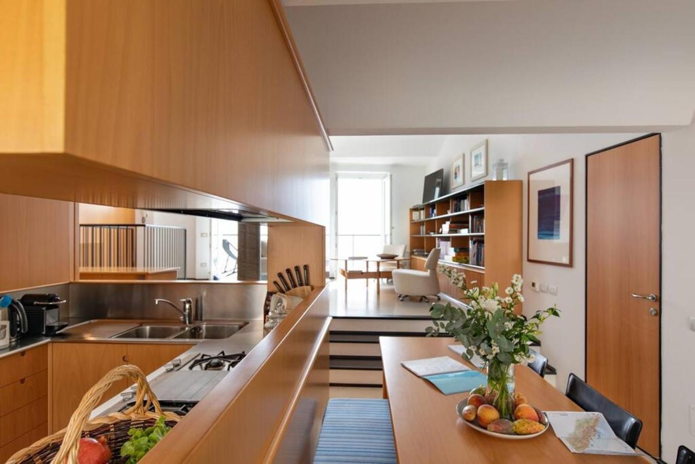 ヴェルナッツァCarattino 12 Idyllic Seafront Retreatアパートメント エクステリア 写真