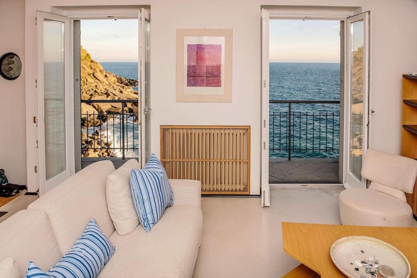 ヴェルナッツァCarattino 12 Idyllic Seafront Retreatアパートメント エクステリア 写真